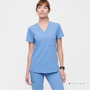 Figs Ceil Blue Catarina one pocket scrub top